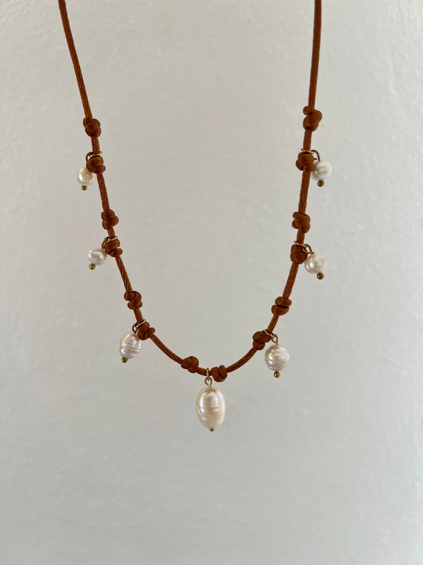 Aura choker