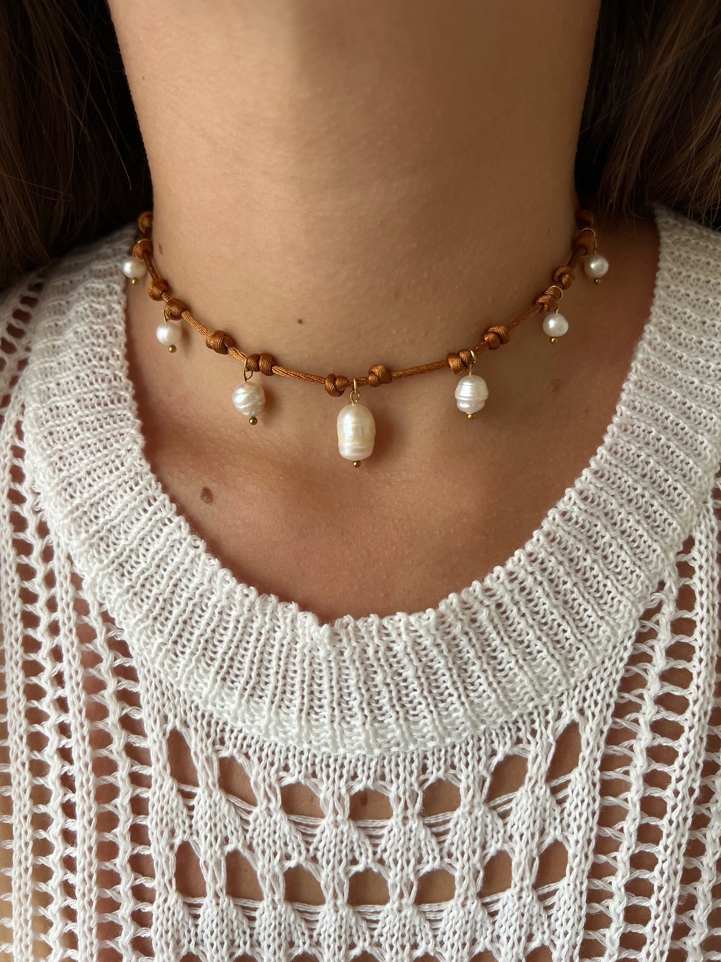 Aura choker