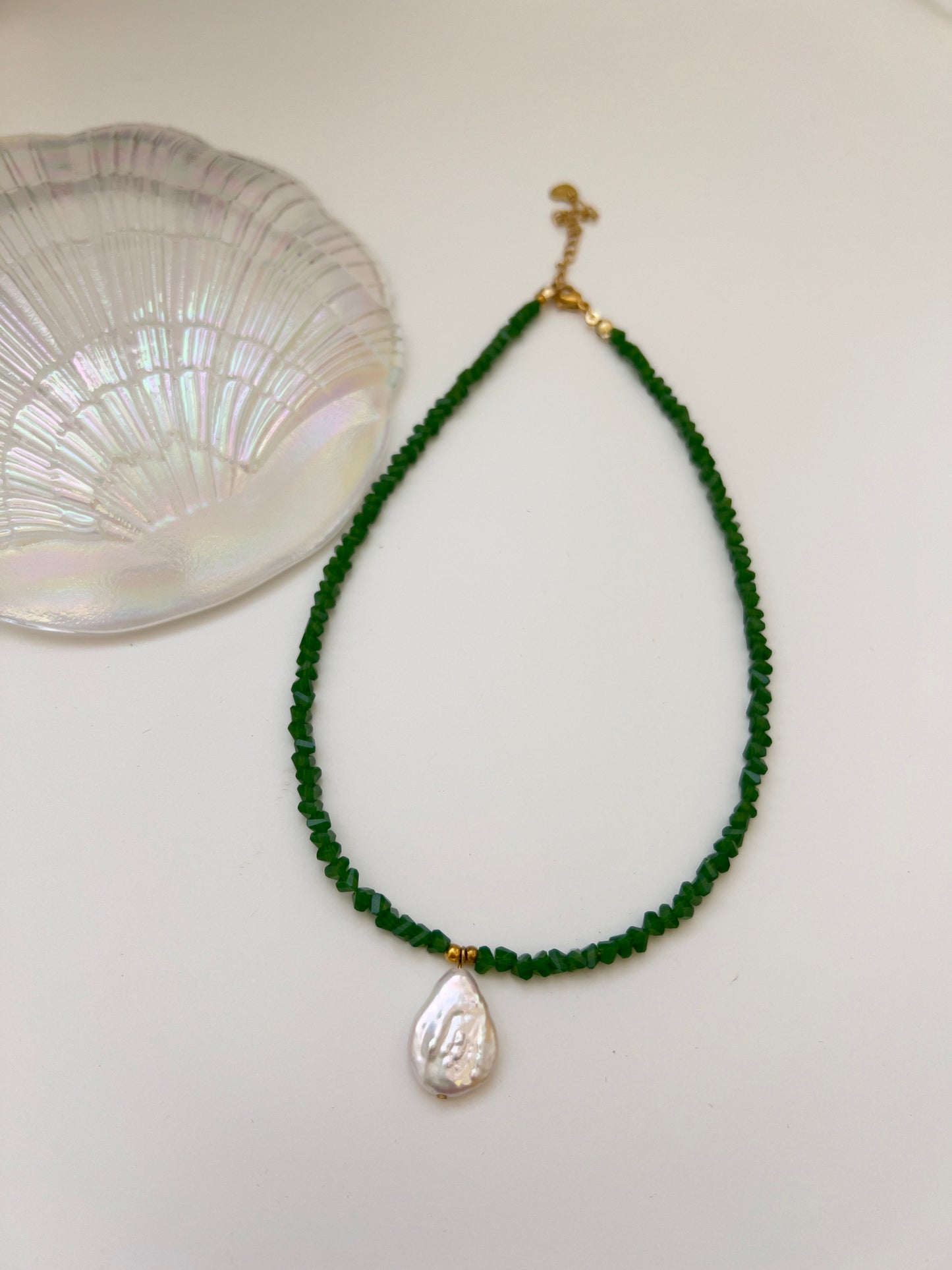 Esmeralda choker 14”+ ext