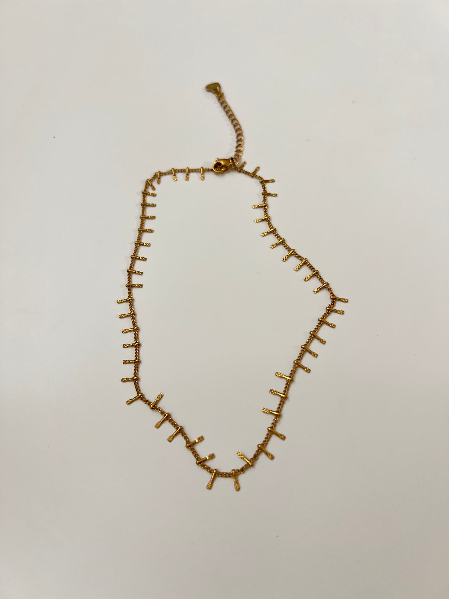 Isa Choker