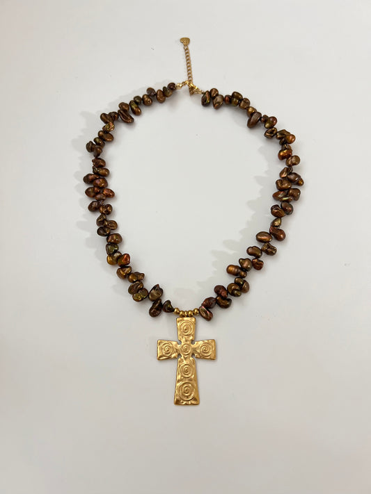 Cruz perlada