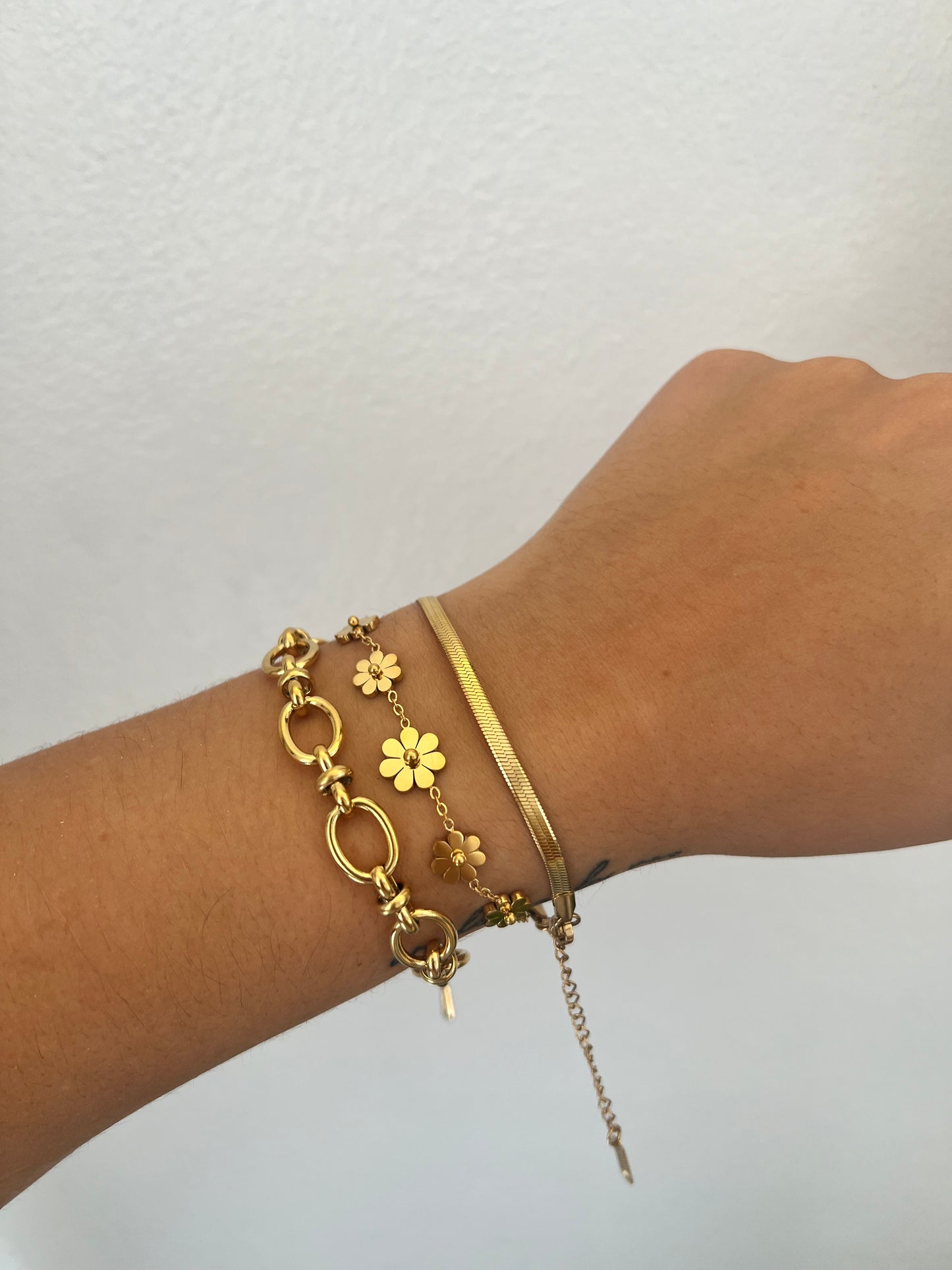 Flower bracelet