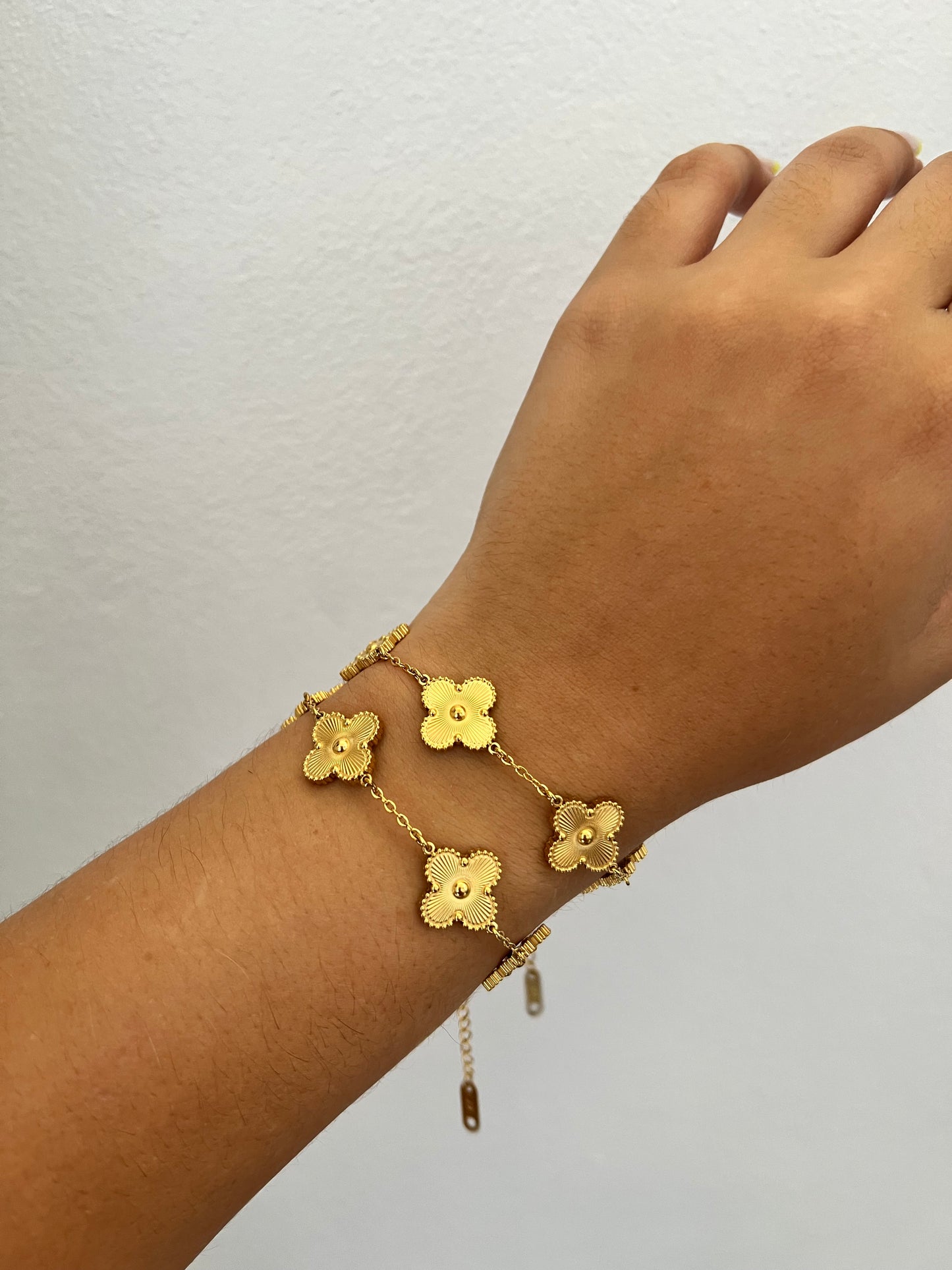 Clover bracelet