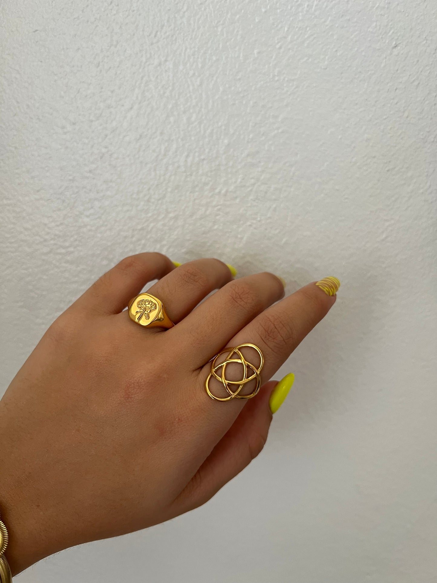 Flower ring