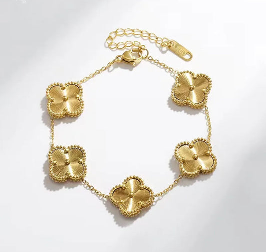 Clover bracelet