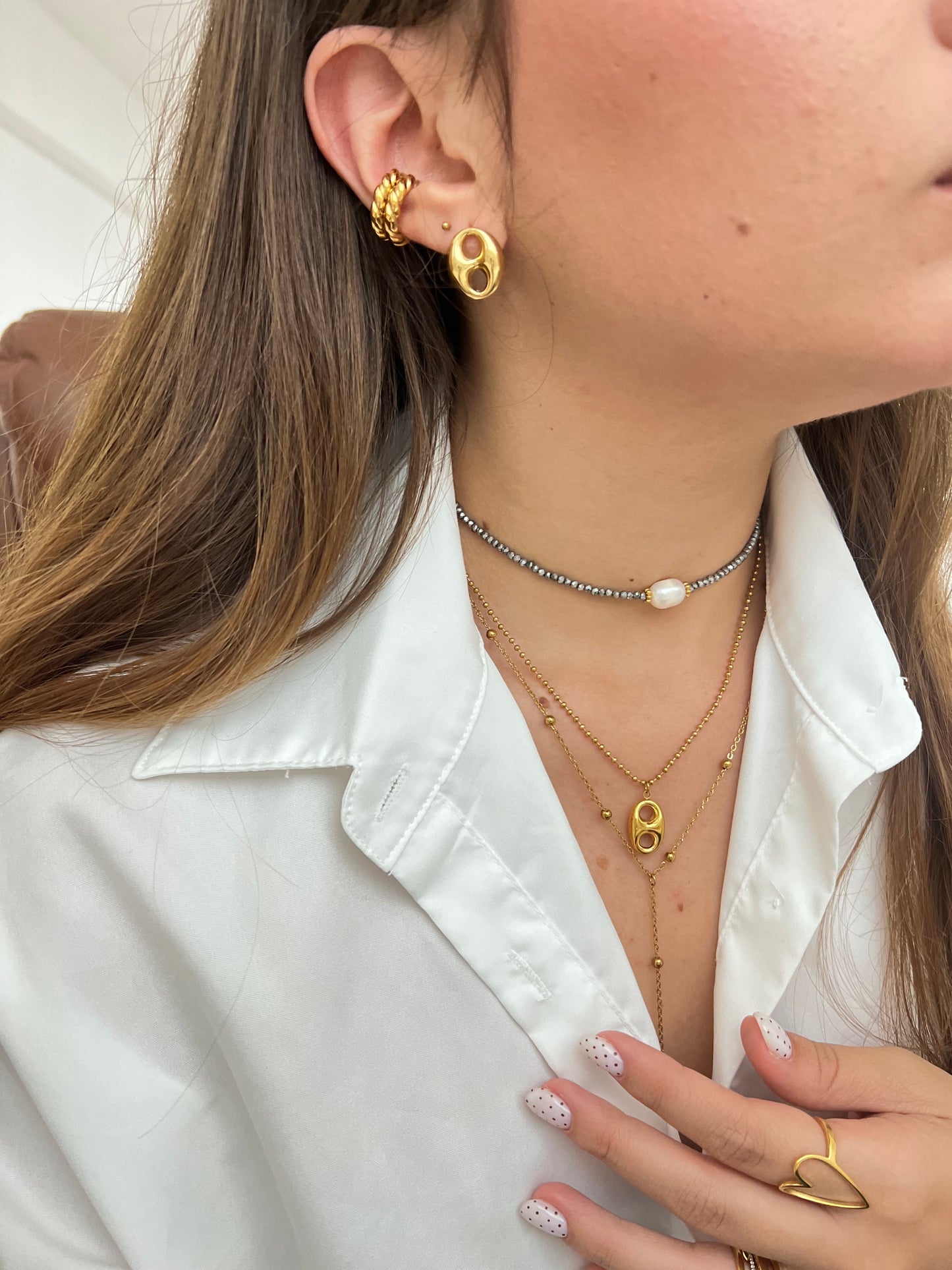 Twisted ear cuff