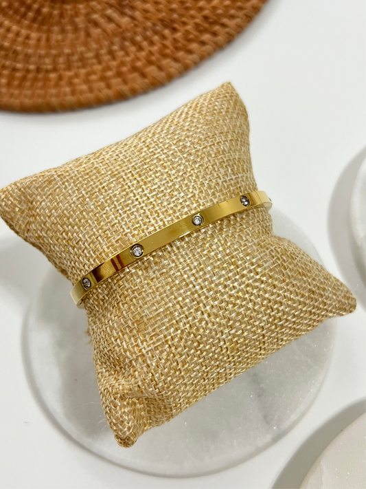 Dainty bangle